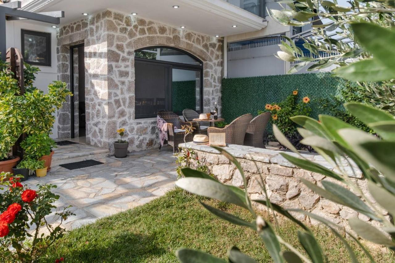 Villa On The Sea Agia Marina  Exterior photo