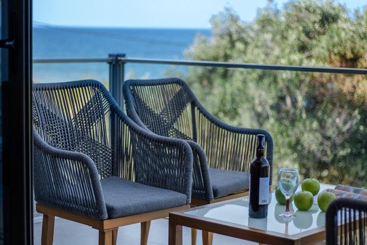 Villa On The Sea Agia Marina  Exterior photo